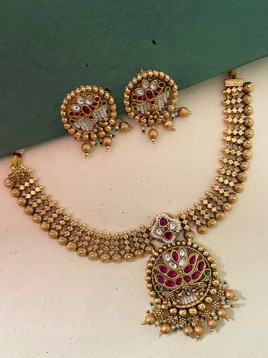 Maahi Antique Gold Finish Necklace Set