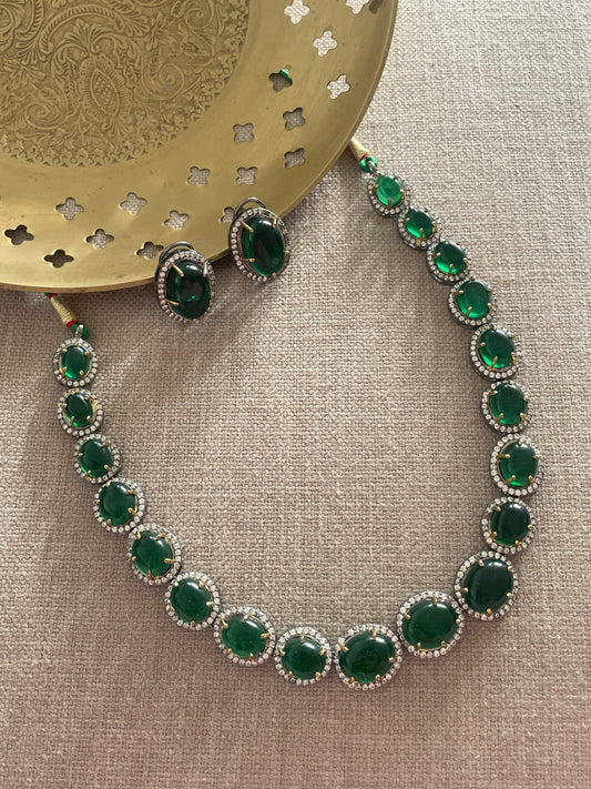 Ahilya Emerald Necklace Set