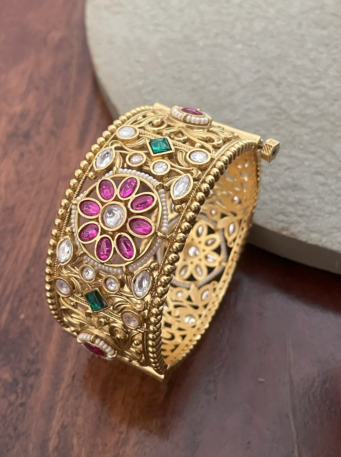 Khyati Antique Bangle- Single Size 2.6