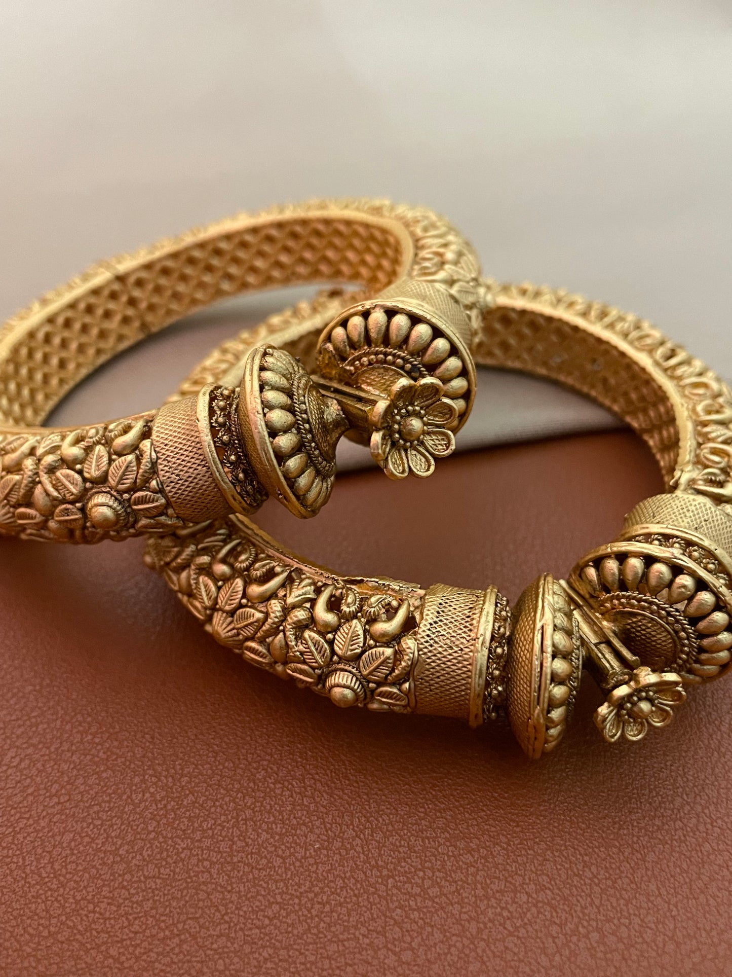 Nour Antique Openable Gold Finish Bangle Set