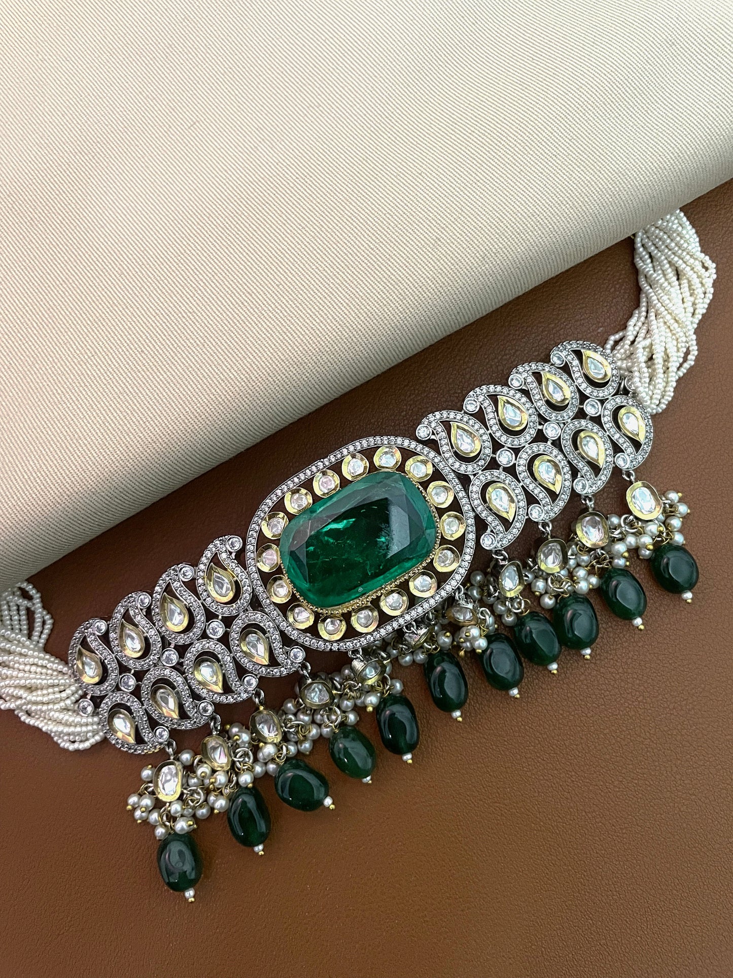 Arshi Emerald Polki Victorian Choker Necklace