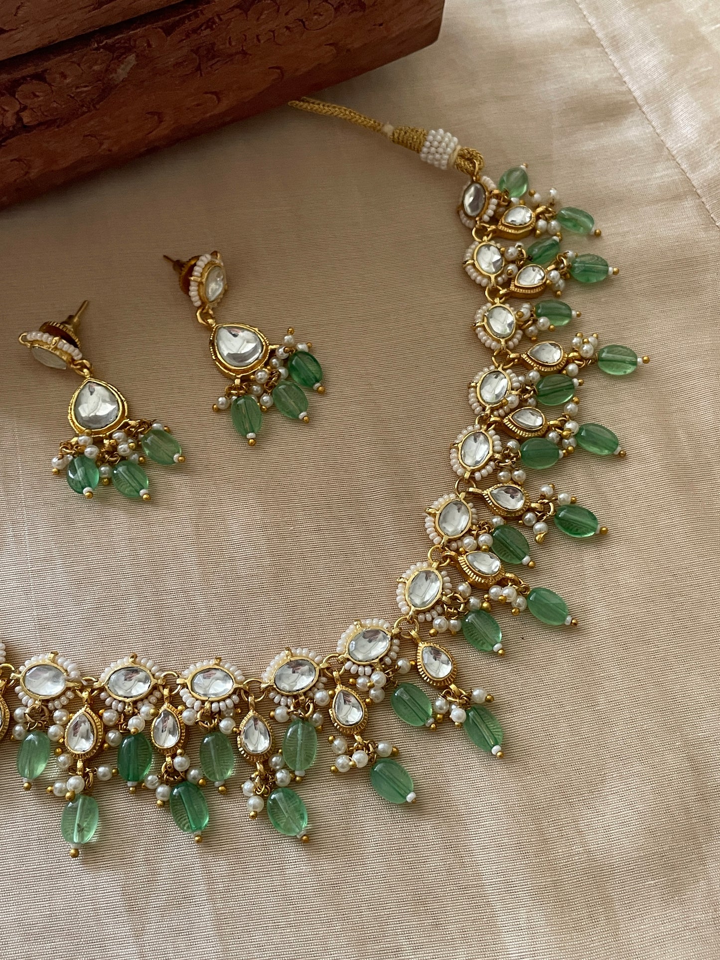 Padma Polki Emerald Necklace Set