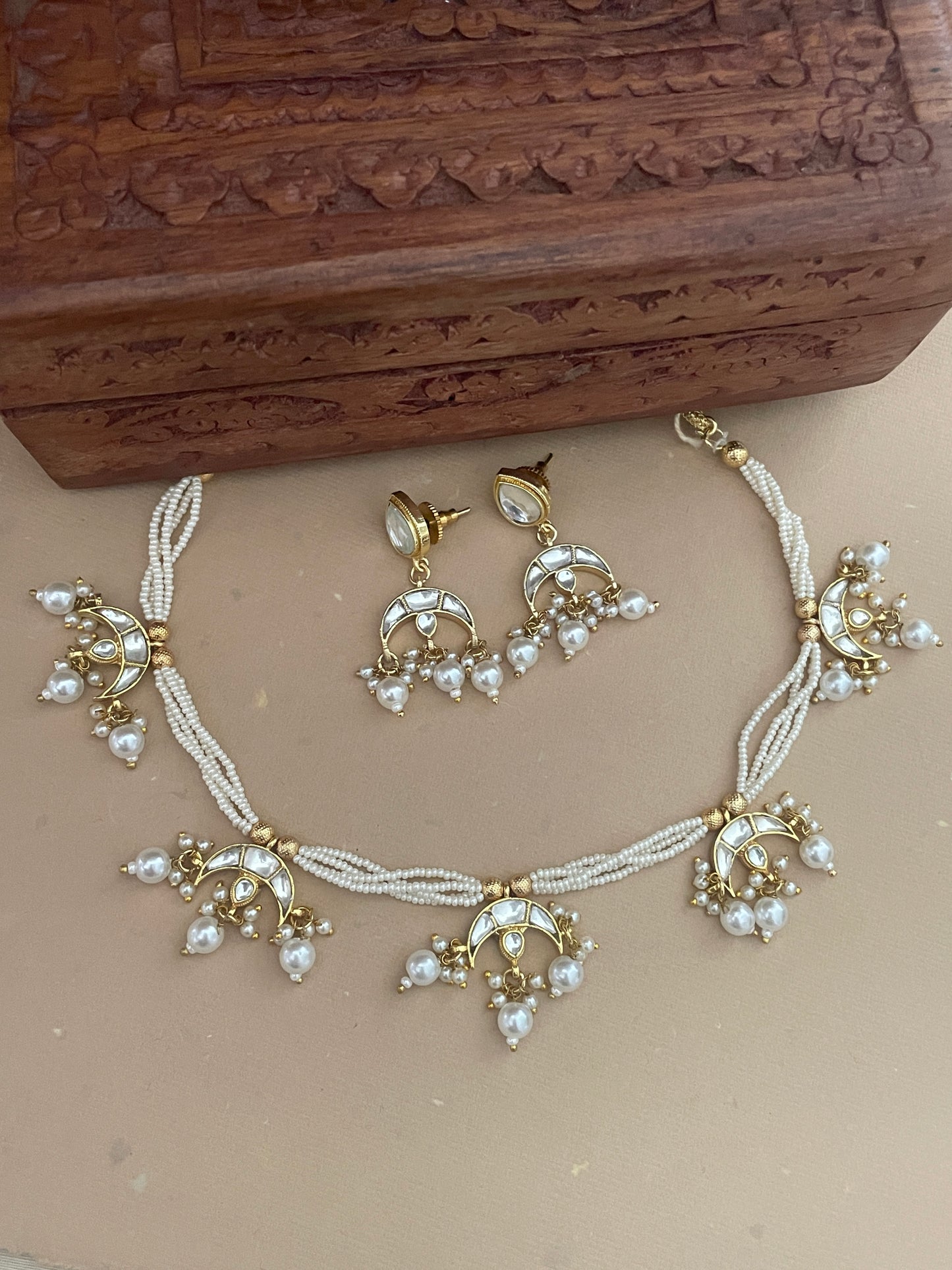 Gayatri Pearl Polki Necklace Set