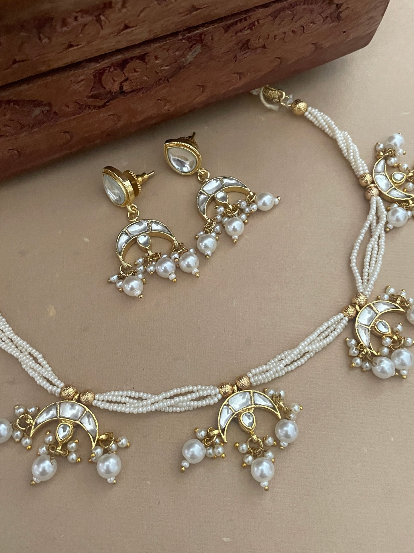 Gayatri Pearl Polki Necklace Set