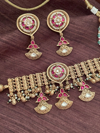 Amaya Antique Kundan Choker Necklace Set