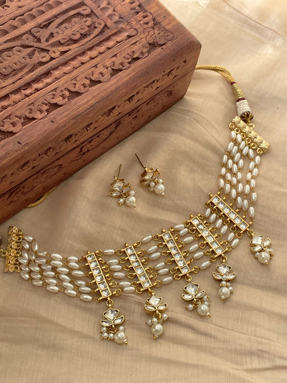 Saadagi Polki & Rice Pearl Choker Necklace