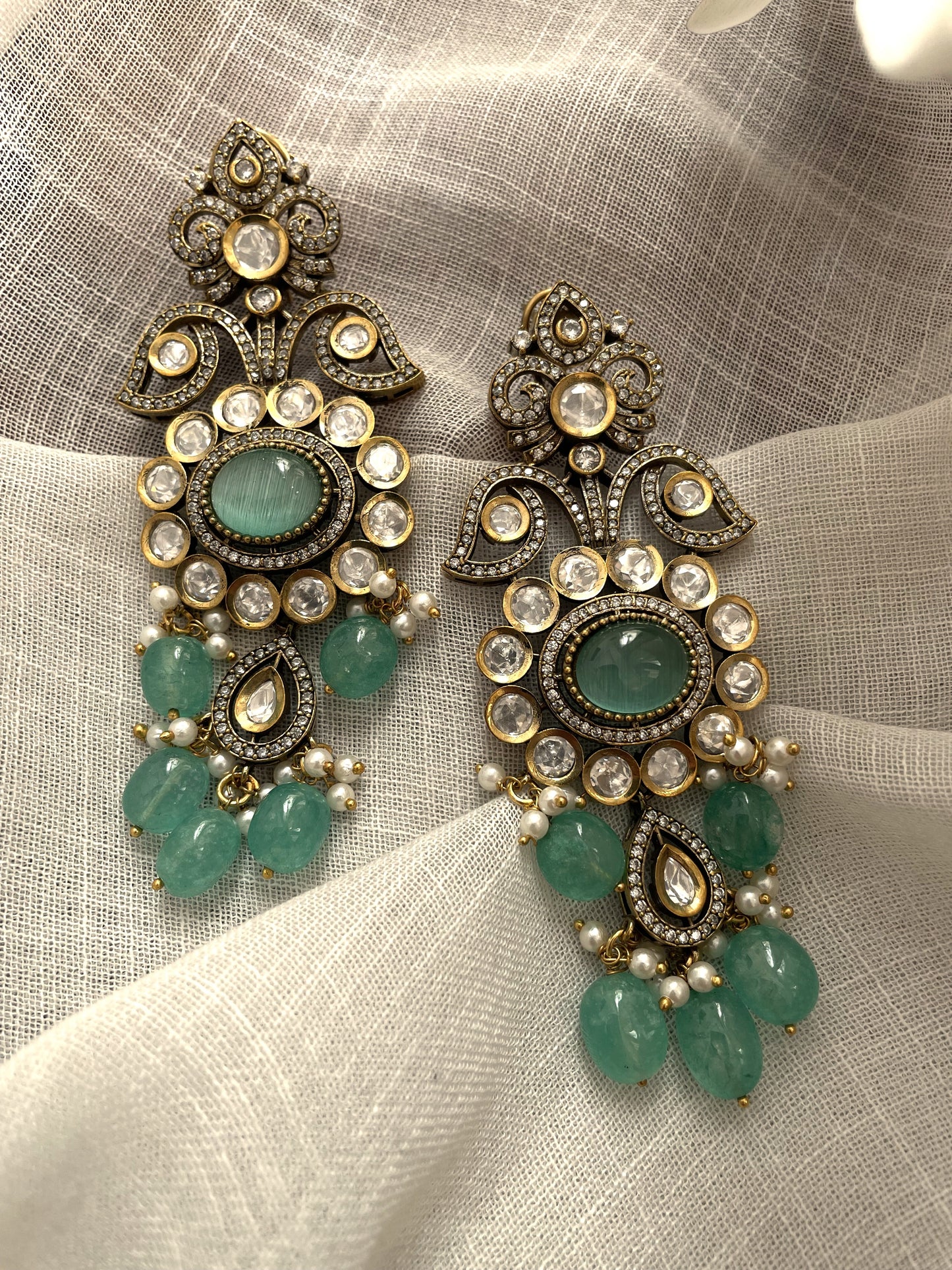 Kosher Polki Emerald Necklace Set