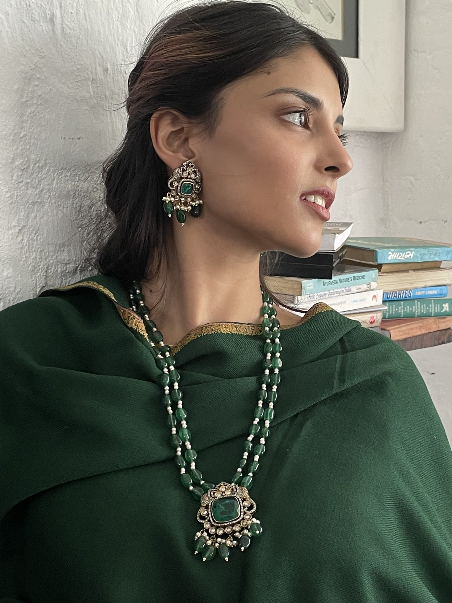 Mehtaab Victorian Emerald Necklace Set