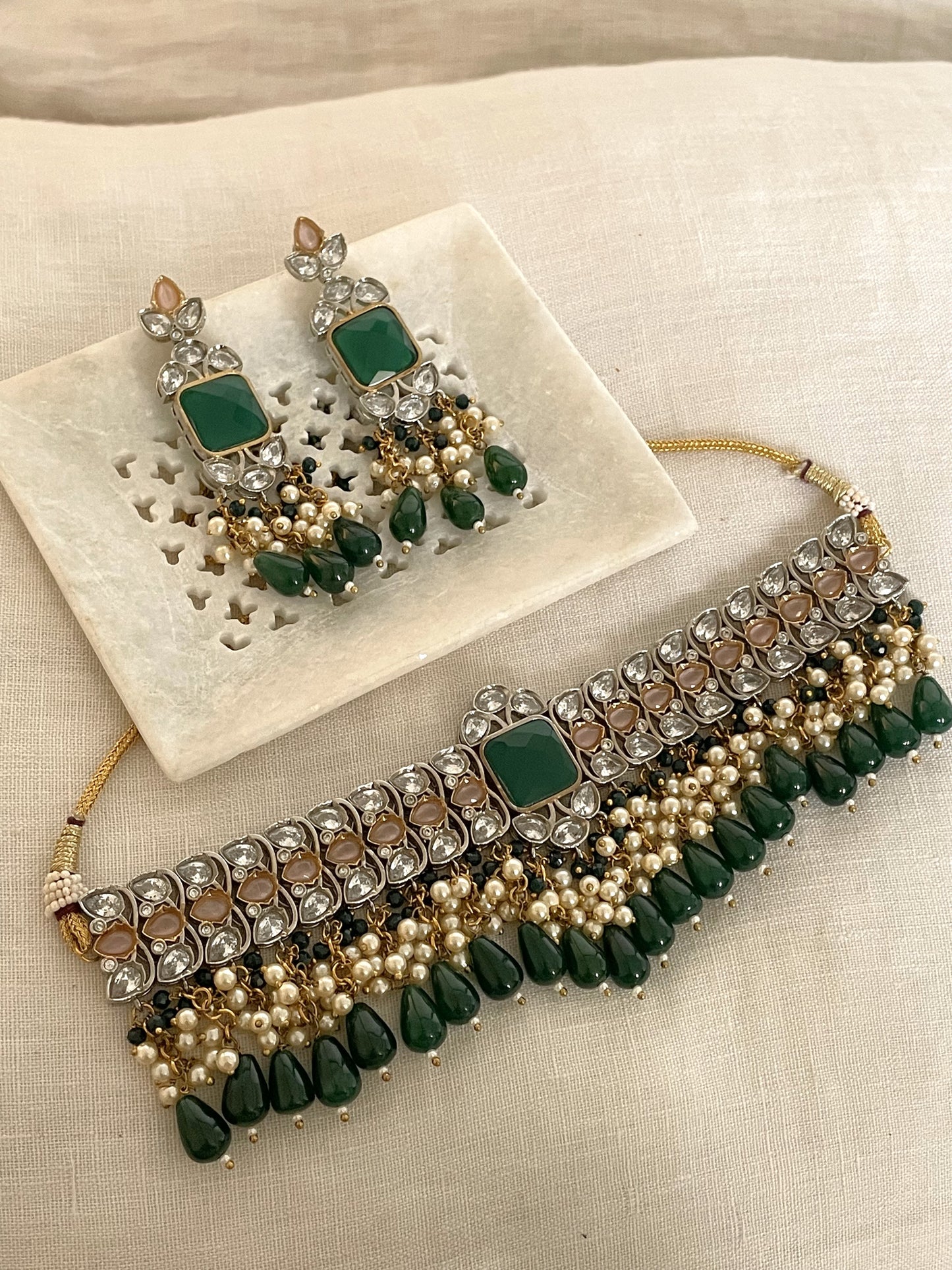 Anushka Choker Necklace