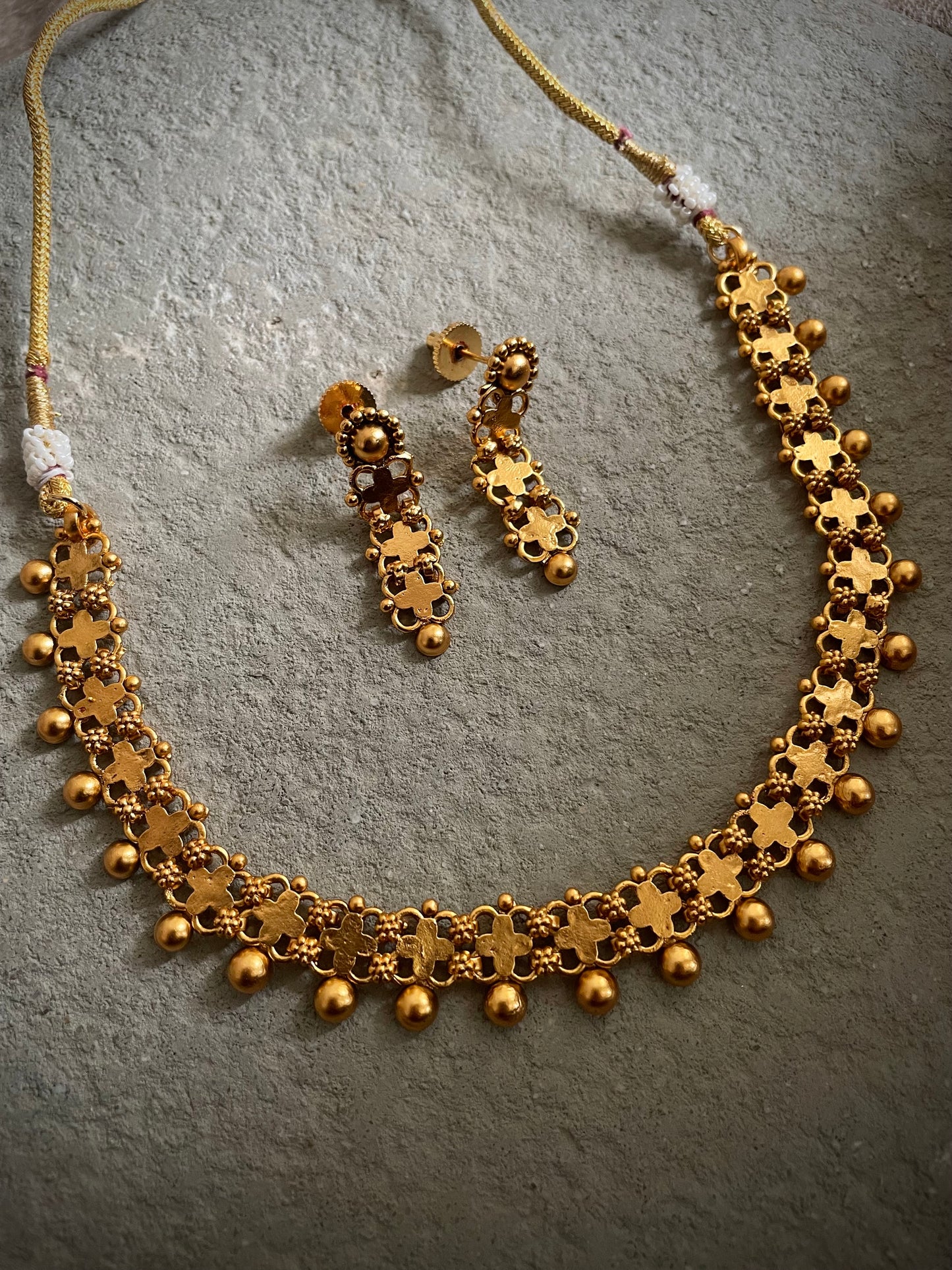 Falguni Antique Necklace Set